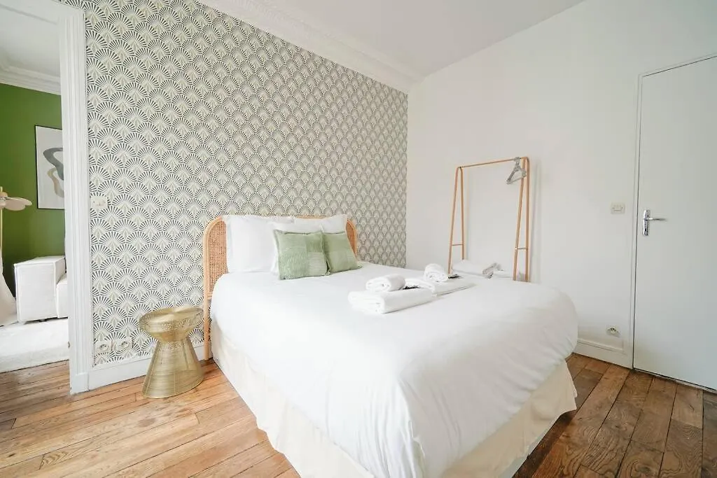 Apartment Proche Vaugirard - Sauge - II Paris
