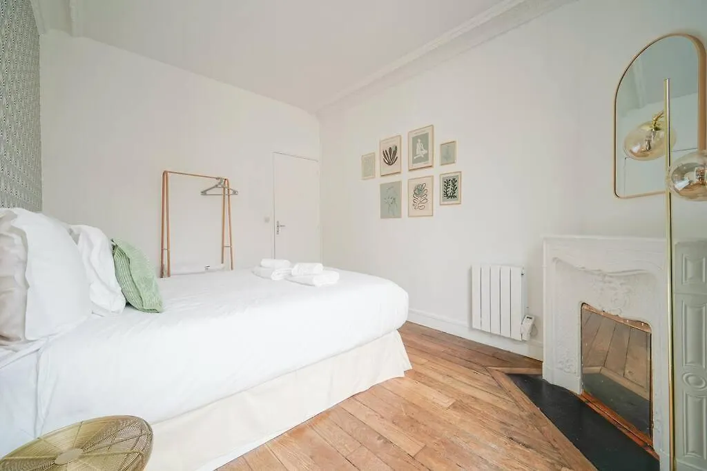 Apartment Proche Vaugirard - Sauge - II Paris